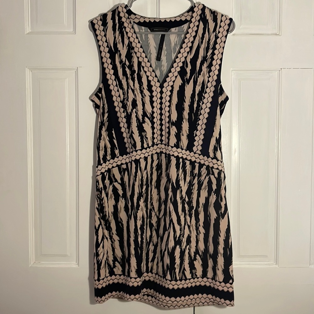 BCBGMAXAZRIA size M navy blue and pink dress